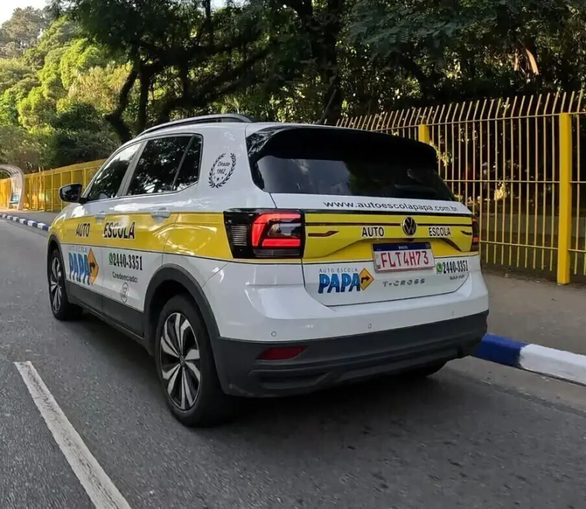 T-Cross automático da Auto Escola PAPA em aula de direção